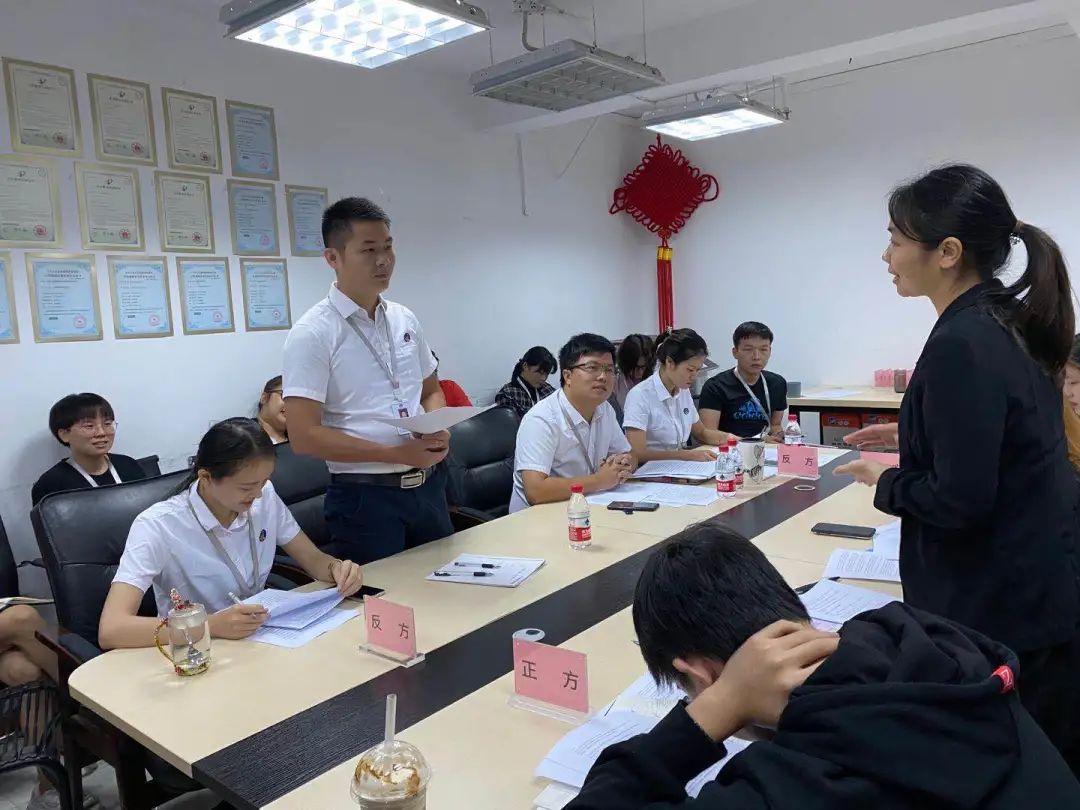 辩论赛|唇枪舌战，以理服人